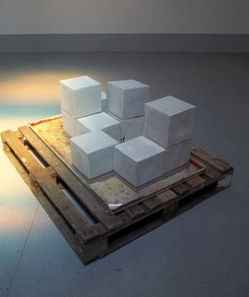 Exhibition: Sculpture Collapse